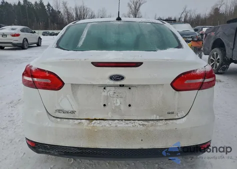 2015 Ford Focus Se z USA, uszkodzony, nr VIN 1FADP3F23FL212816